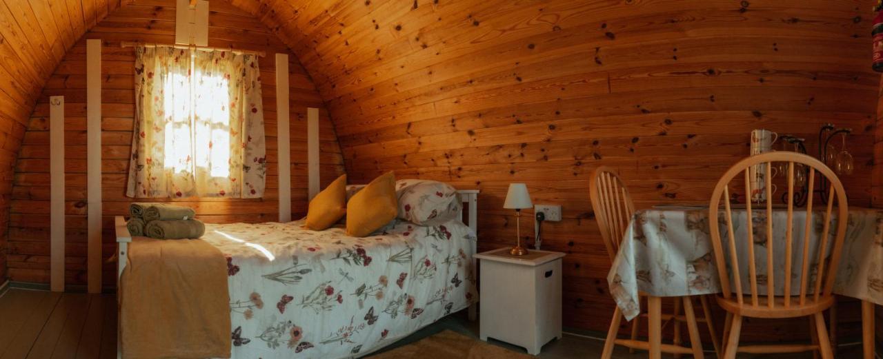 Glamping In Wiltshire The Green Knoll Is A Charm Chippenham  Luaran gambar