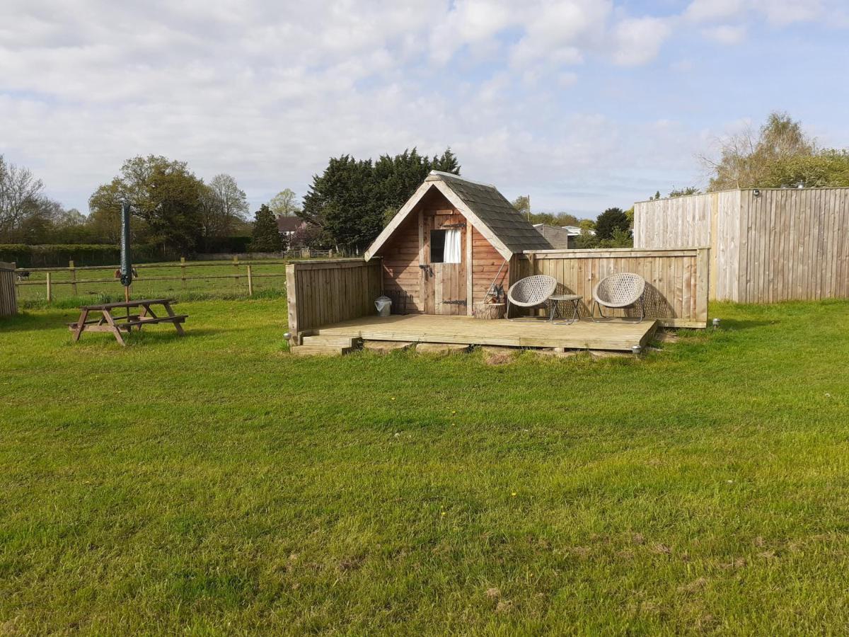 Glamping In Wiltshire The Green Knoll Is A Charm Chippenham  Luaran gambar